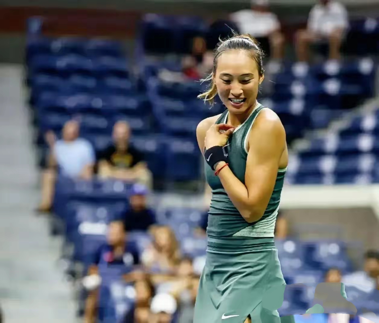 开云-掘金引发争议！，阿扎伦卡官方宣布夺冠新规全场沸腾不已-开云