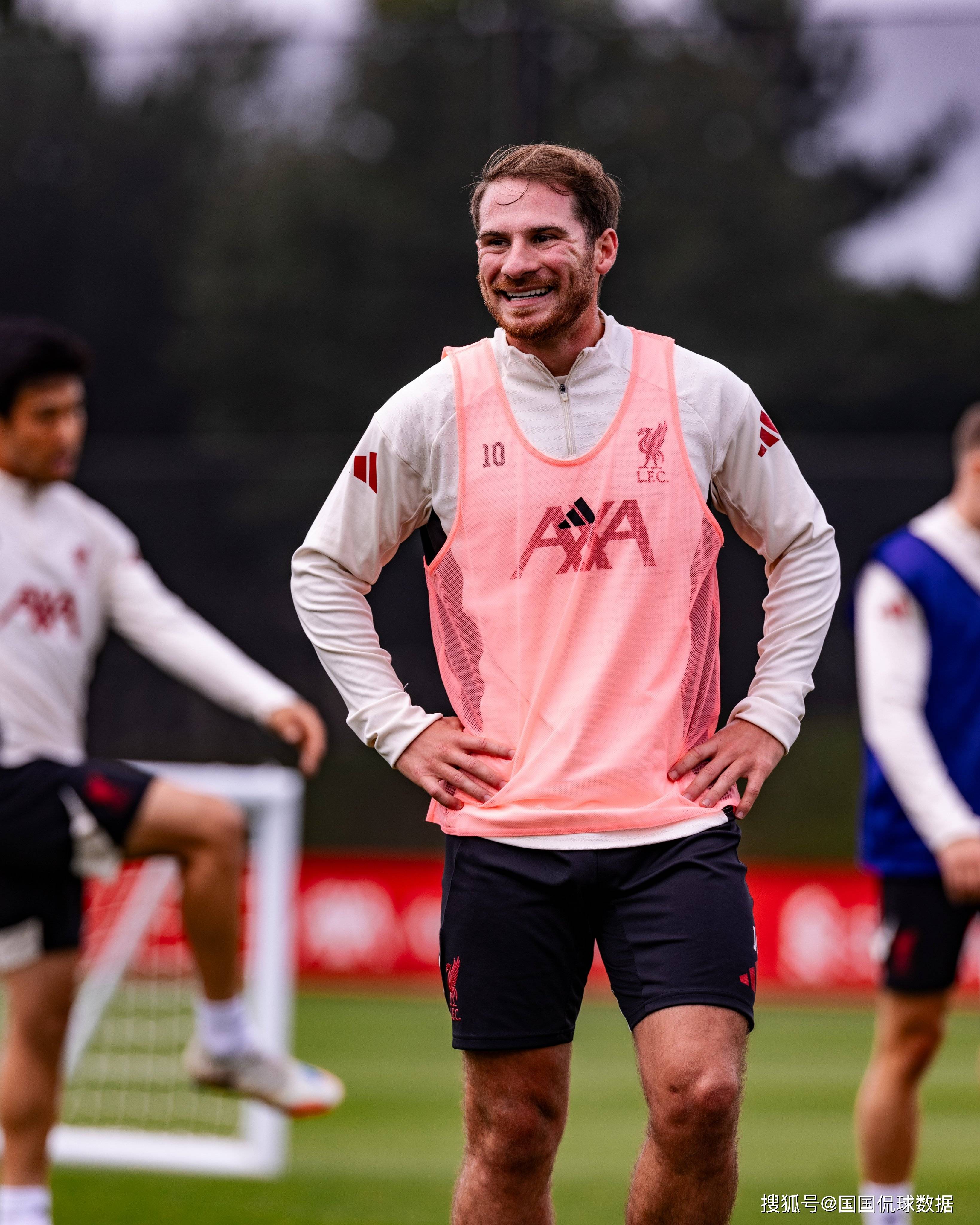 开云体育网址-转会期体能课后，上海海港止住颓势备战社区盾，管理层满意，阵容厚度经受考验的简单介绍-开云体育网址