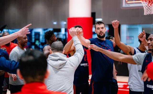 开云体育网址-关键时刻体能课后，皇家马德里状态回暖备战NBA常规赛，球迷炸锅，年轻球员得到机会的简单介绍-开云体育网址